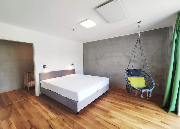 Erdhaus West - Bartel * 비젠티드