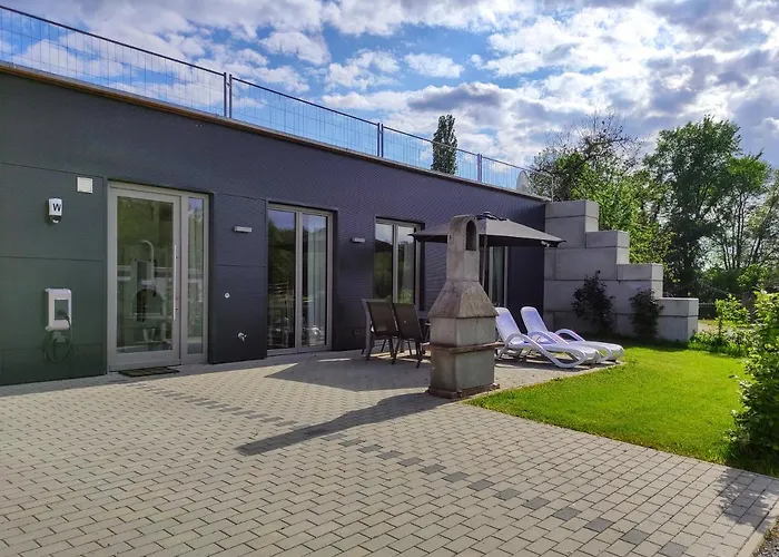 Erdhaus West - Bartel *